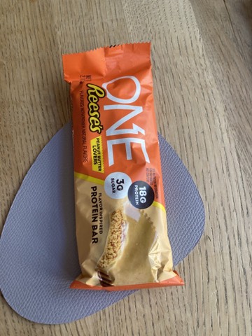 Phone photo of a Reese's protein bar, from our own home test set